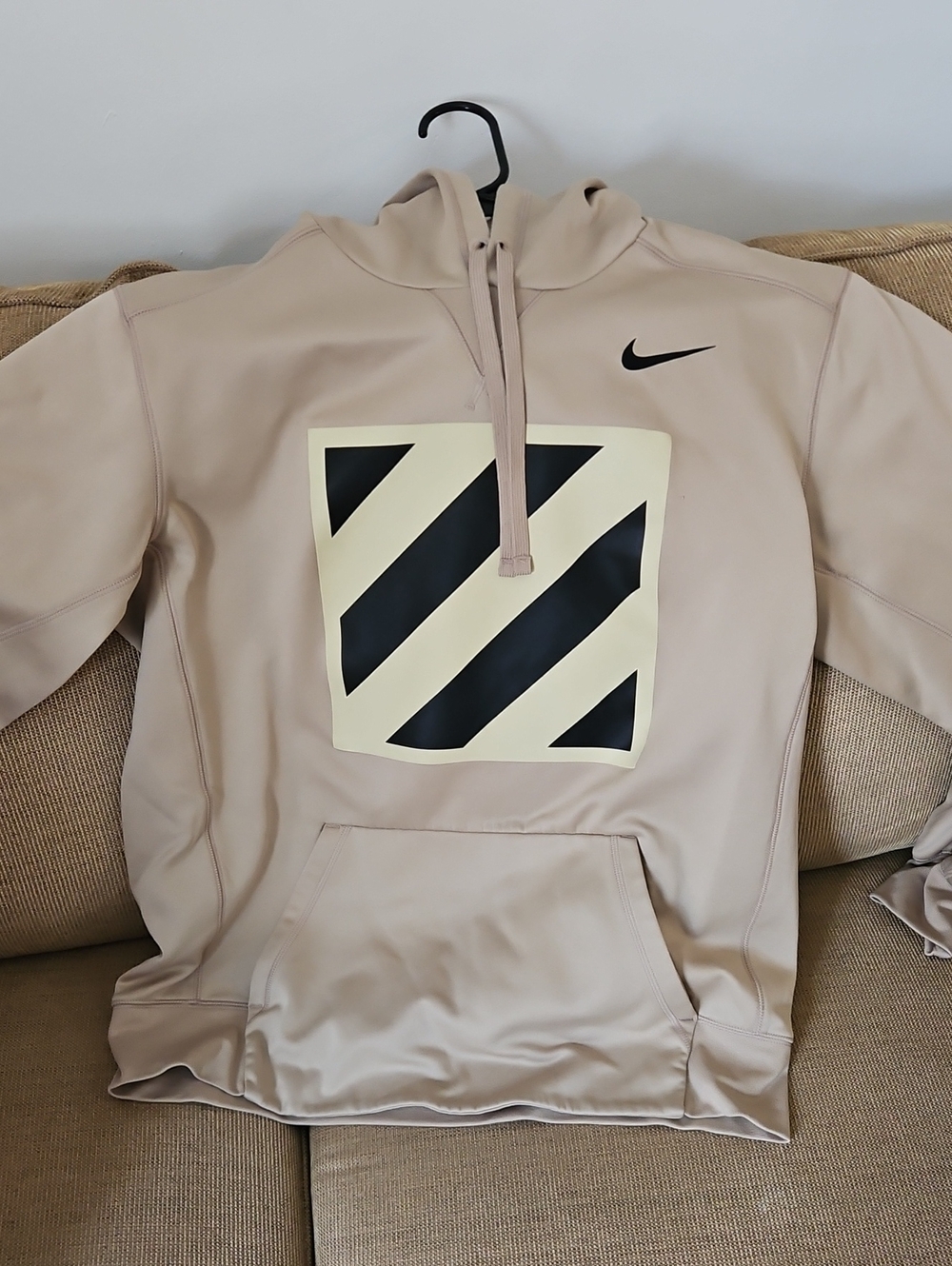Nike Men’s Beige Zip-Up Hoodie with Black Graphic